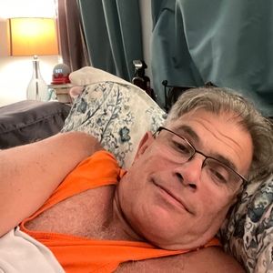 Meet your Posher, Gregory